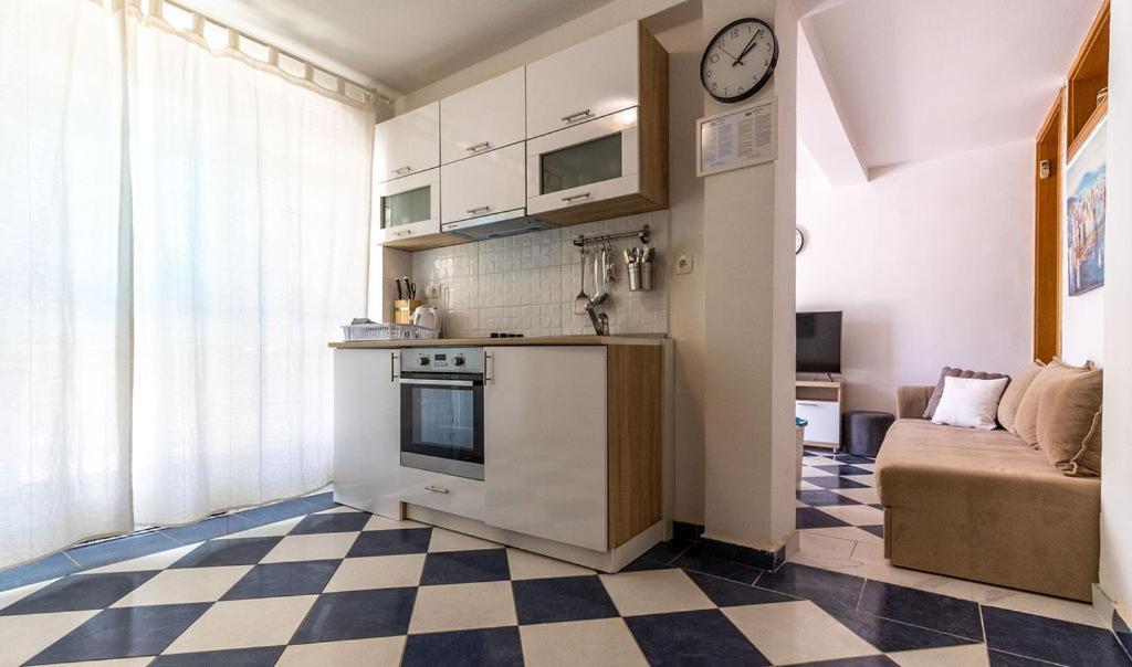 Tiha Luka Apartamento *